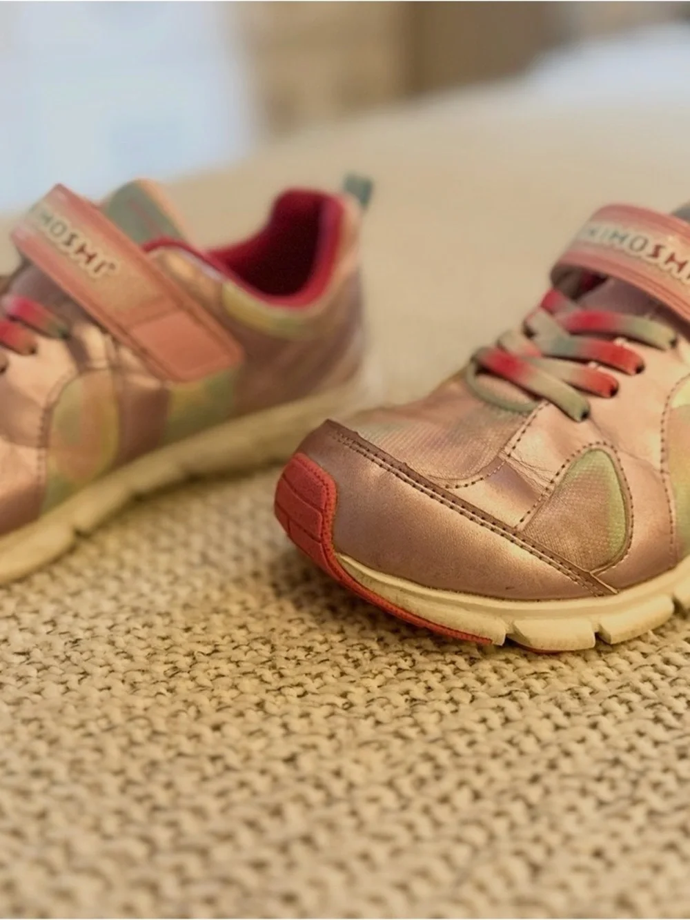 Girls Iridescent Pink velcro Tsukihoshi Sneakers size 1